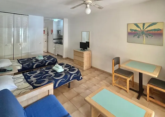 Studio In Castle Harbour With Pool Viewc001 Apartament *