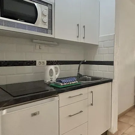 Apartament Studio In Castle Harbour With Pool Viewc001 Los Cristianos (Tenerife)