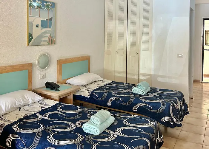 Studio In Castle Harbour With Pool Viewc001 Apartamento